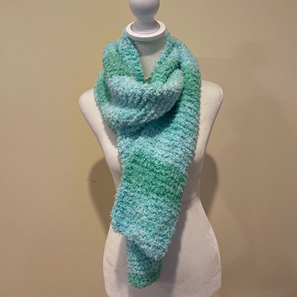 Handmade scarf in gorgeous aqua shades. Super soft and fluffy. Approx 72”x8” - Picture 2 of 5